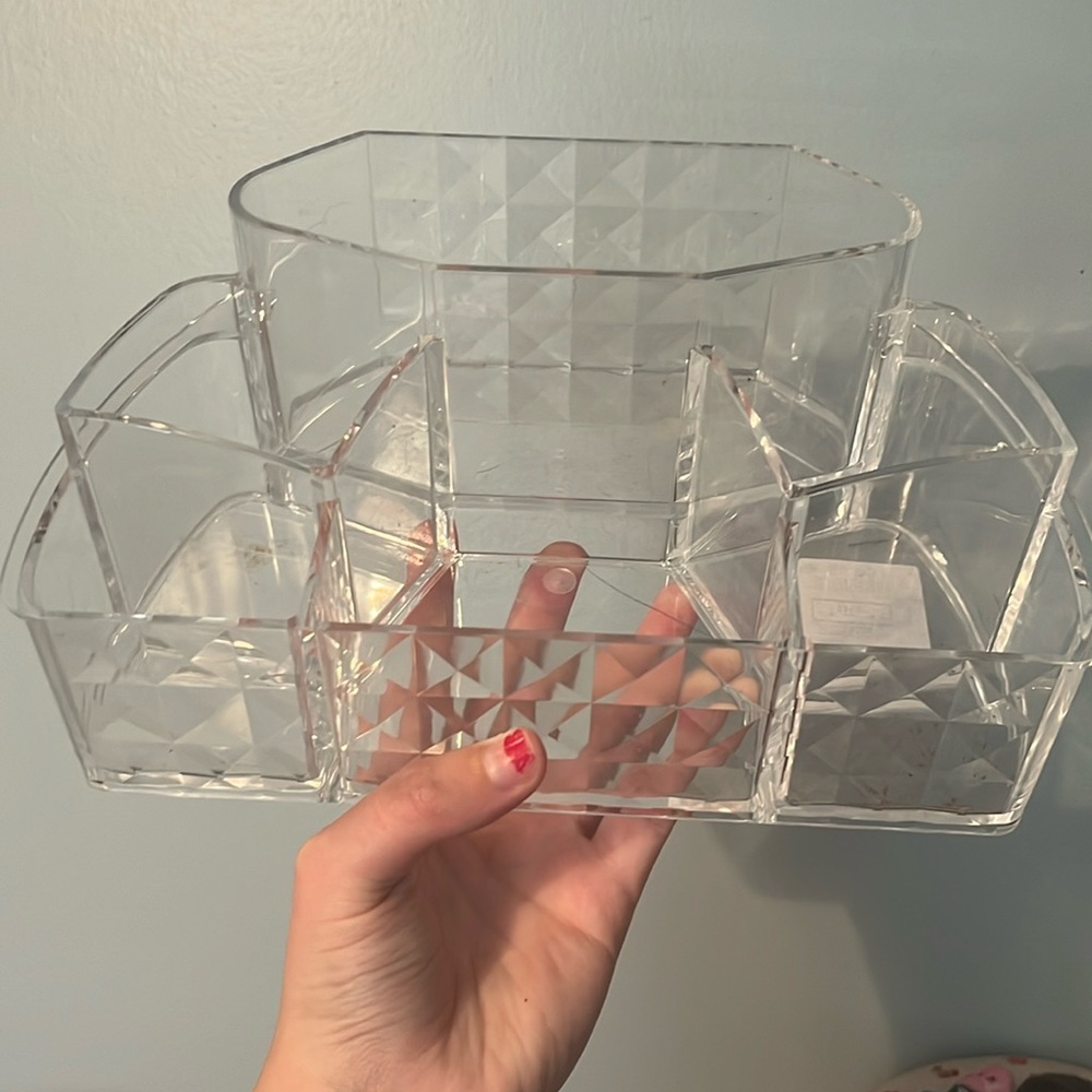 This makeup organizer is so cute! Only used once and decided to move my makeup.